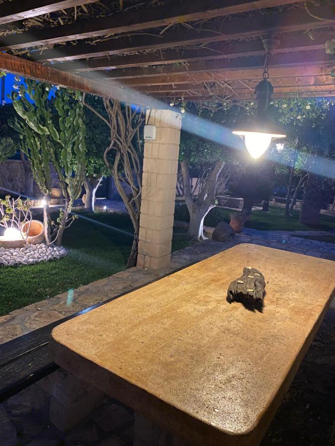 Pistachio Guesthouse, Παραδοσιακός Ξενώνας Vathí Exteriér fotografie